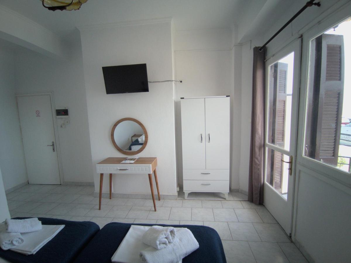 Omiros Rooms Chios Town Exteriör bild